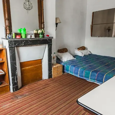 Two-rooms Apt Near Sacre-coeur Paris