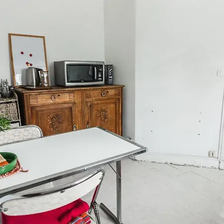 Two-rooms Apt Near Sacre-coeur Apartment