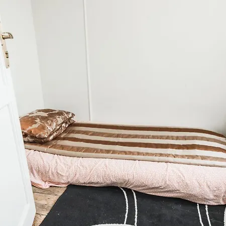 Apartment Two-rooms Apt Near Sacre-coeur Paris